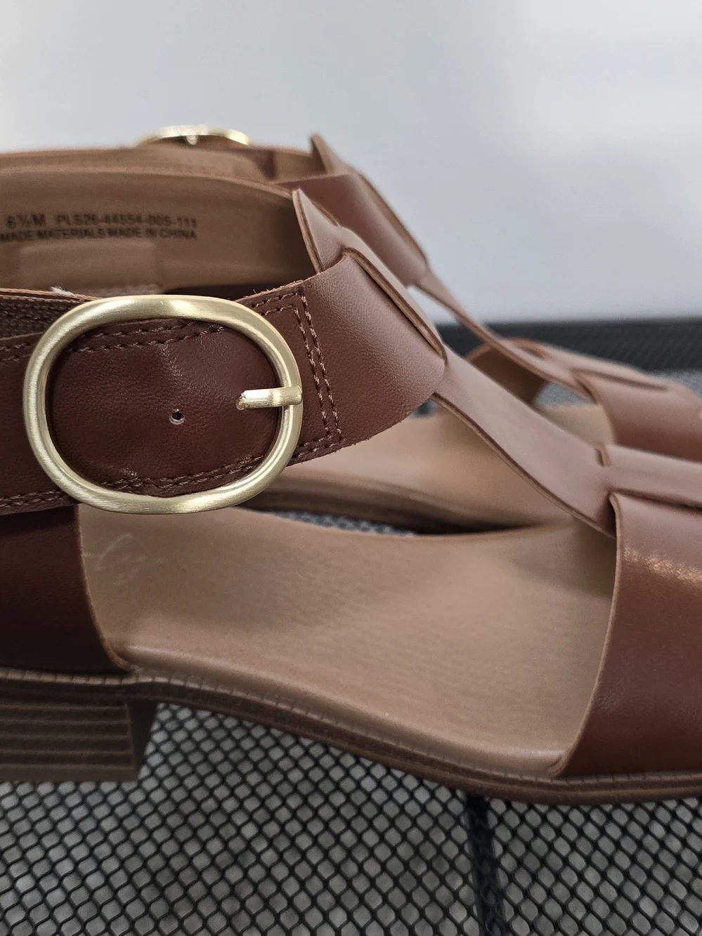 Wonderly Brown Leather T-Strap Sandals with Gold Buckle
